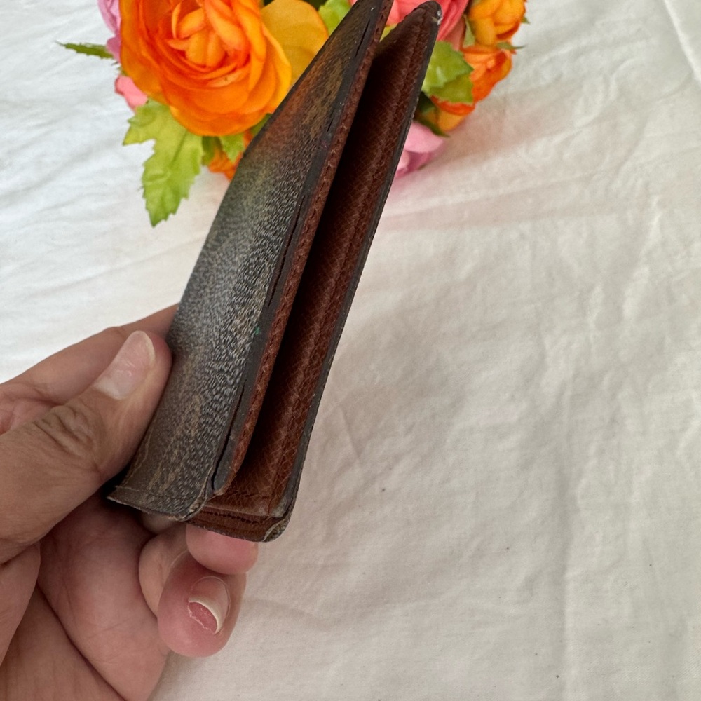 Authentic Louis Vuitton Brown and Tan Monogram Wallet - Picture 5 of 9